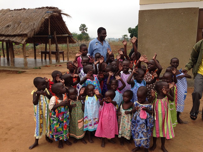S Sudan Dr. Dumba w orphans 04 19 14 paint